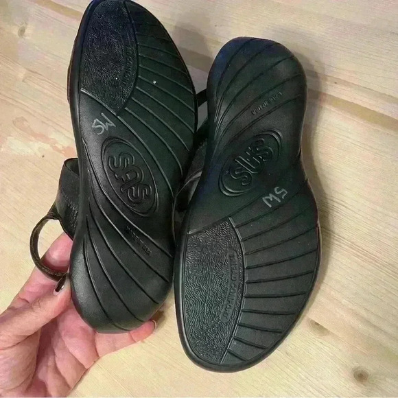SAS Nudu Women’s size 9WW Black/Gray Leather Cushioned Adjustable Sandals EUC - Picture 8 of 10